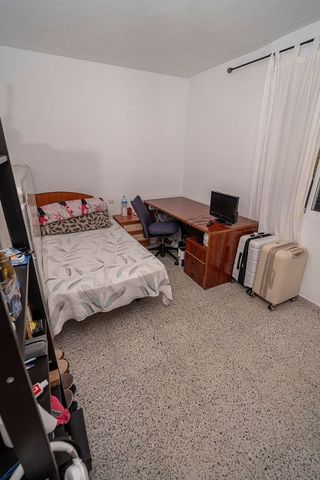 Piso en venta en Linares