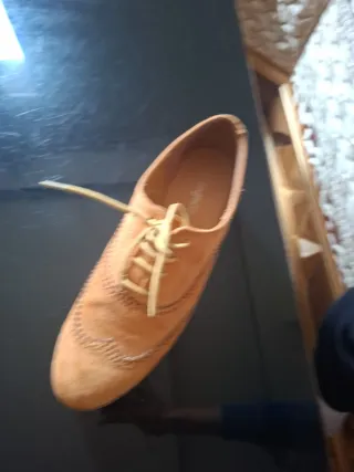Zapatos de ante con cordones