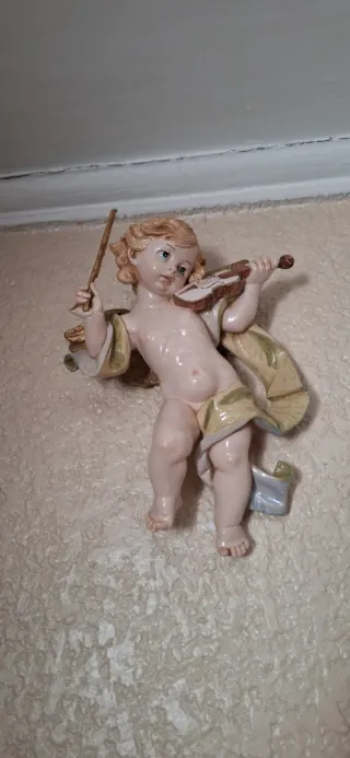 Figura de Ángel con Violín