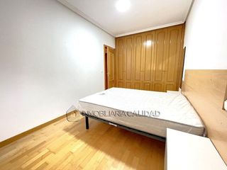 Piso en alquiler en Hospital - G3 - G2 en Burgos