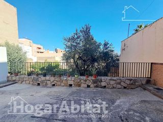 Chalet en venta en Alcora, l´