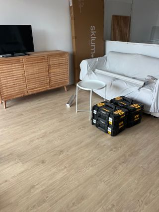 Carpintero / Montador de suelos, cocinas, muebles