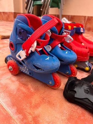 2 pares patines infantiles + protecciones