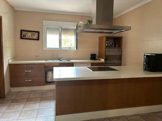 Chalet en venta en Algorós - El Derramador en Elche