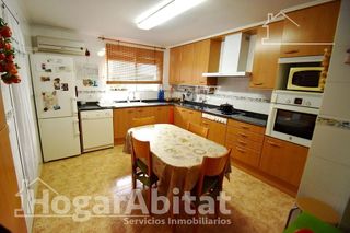 Casa adosada en venta en Cariñena - Carinyena en Villarreal