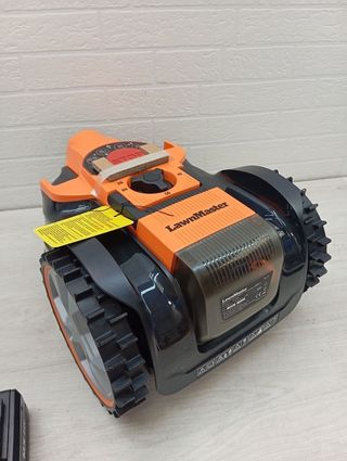 Robot cortacésped LawnMaster VBRM16 100m²