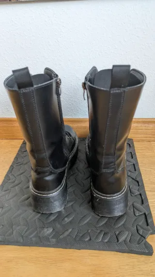 Botas negras con plataforma