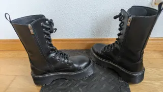 Botas negras con plataforma