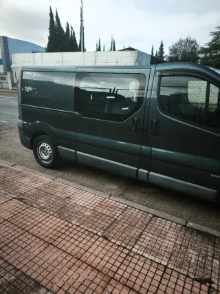 Opel Vivaro 2004