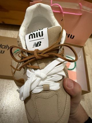 Sneakers New Balance x Miu Miu Donna Beige