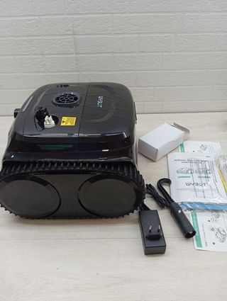 Robot impiafondos piscina WYBOT