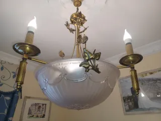 Lámpara de salón rústica dorada en Cáceres