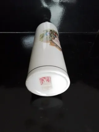 Botella cerámica antigua decorada