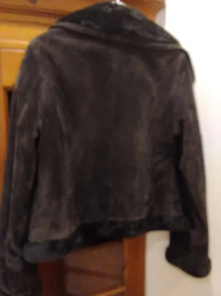 Chaqueta piel vuelta marrón