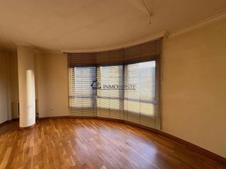 Piso en venta en La Seca - Los Salgueriños en Pontevedra