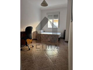 Piso en venta en Viaplana en Huelva