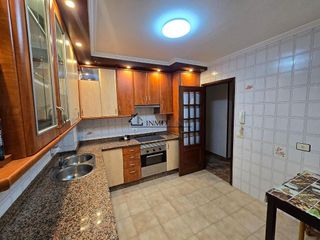 Piso en venta en Poio