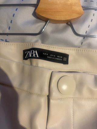 Leggings efecto piel Zara beige