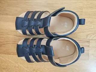 Sandalias Cangrejeras niño, H&M Talla 25.