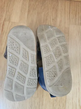 Sandalias Cangrejeras niño, H&M Talla 25.