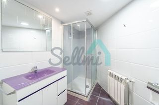 Piso en venta en Milán - Pumarín - Teatinos en Oviedo