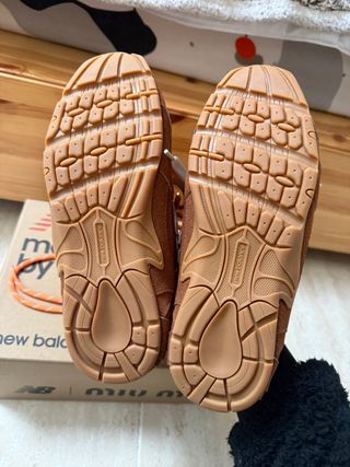 Sneakers New Balance x Miu Miu Marroni Arancioni