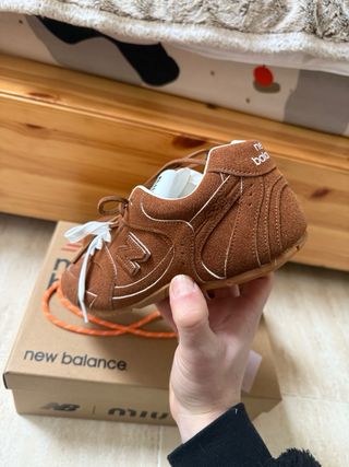 Sneakers New Balance x Miu Miu Marroni Arancioni