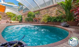 Chalet en venta en Els Grecs - Mas Oliva en Roses