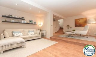 Chalet en venta en Els Grecs - Mas Oliva en Roses