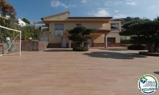 Chalet en venta en Els Grecs - Mas Oliva en Roses