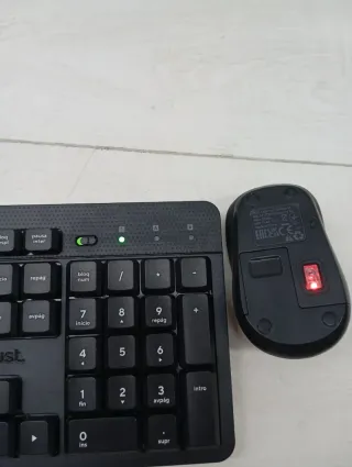 Teclado y Ratón Inalámbrico Trust Negro bluetooth