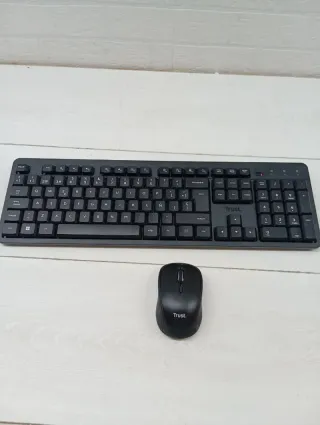 Teclado y Ratón Inalámbrico Trust Negro bluetooth