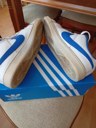 Zapatillas Nike Court Royale Blancas y Azules