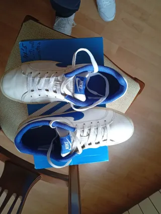 Zapatillas Nike Court Royale Blancas y Azules