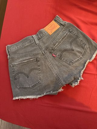 Pantalones cortos grises Levi's