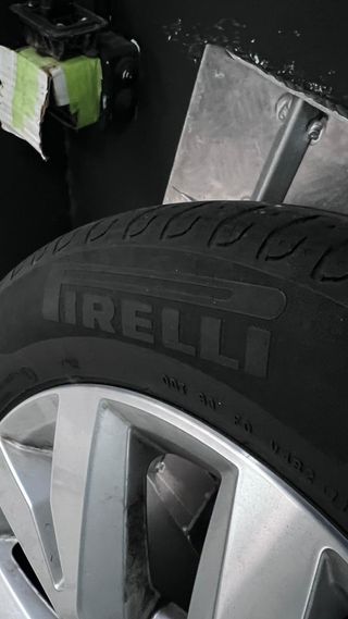 Llantas Volkswagen 16" Pirelli Cinturato