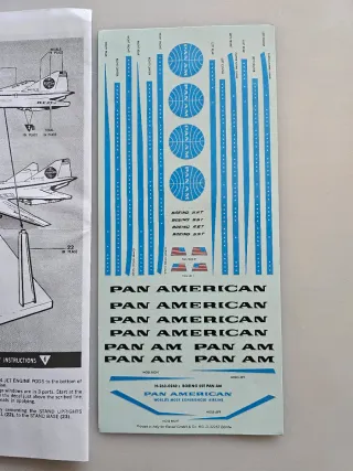 Lote 2 Maquetas Aviones SST 1:144