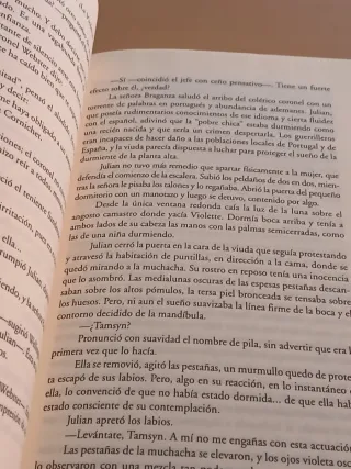 Libro novela romántica  histórica