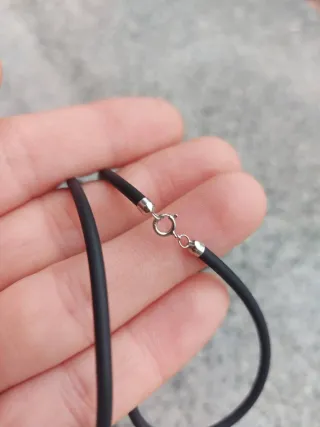 Collana oro bianco 750 caucciù