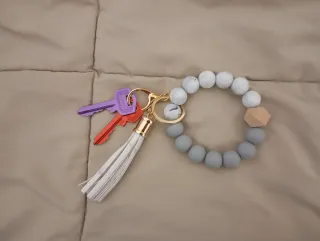 Lote llaveros/pulseras/charm bolso NUEVOS