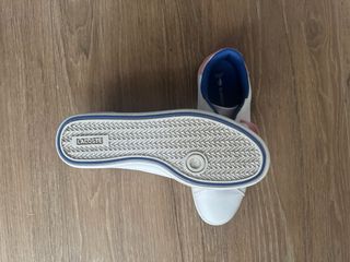 Zapatillas Lacoste Blancas y Rosas