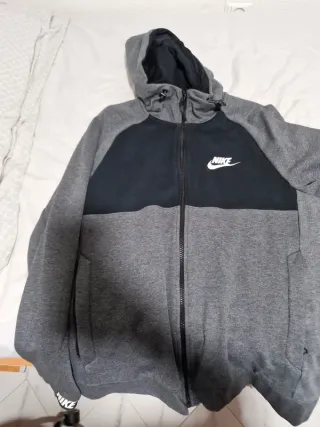 Sudadera Nike Gris y Negra con Cremallera