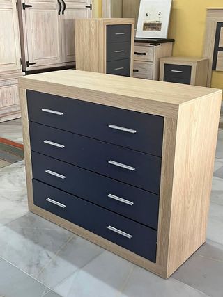 Cómoda 4 cajones grafito y madera - Oferta