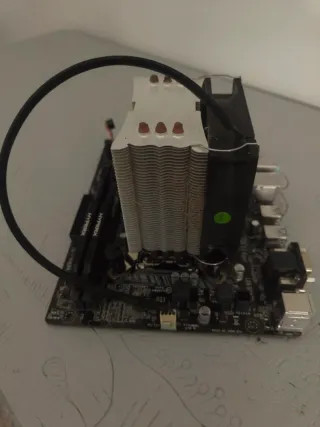 Placa Base DDR4 con Disipador y procesador I5-6500