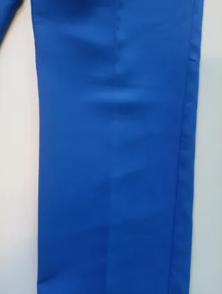 Pantalón azul metálico