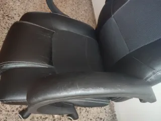 Silla de oficina con ruedas