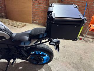 Baúl Top Case kemi moto 55L aluminio