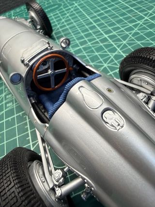 Maqueta CMC Mercedes Benz W154 1:18