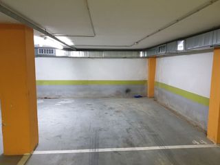 Garaje en venta en Alisal - Cazoña - San Román en Santander