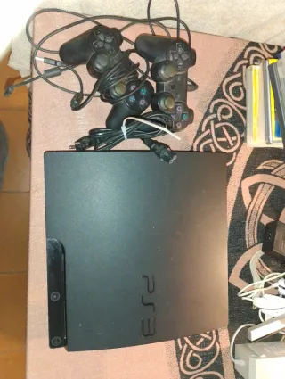 Consola PS3 Sony + 2 Mandos